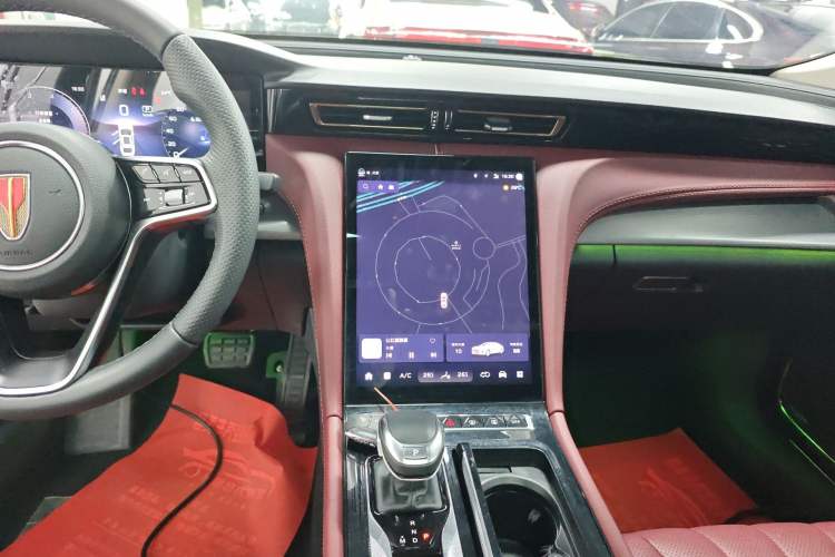 Used Hongqi H5 2024 2.0T Automatic Smart Connect Flagship Edition Audio And AC Panel