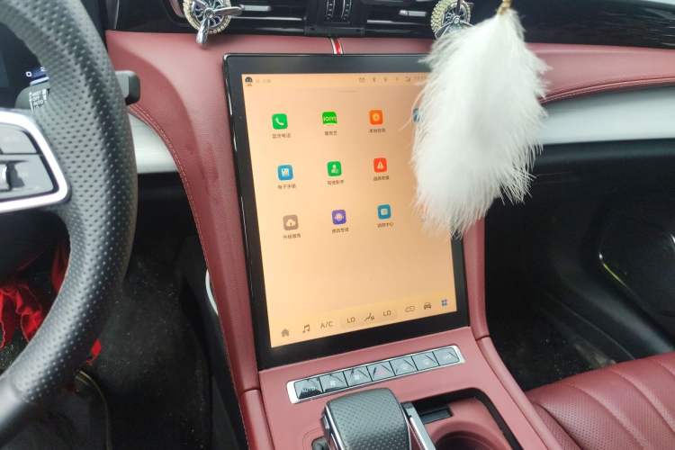 Used Hongqi H5 2024 1.5T DCT Smart Connect Flagship Edition Audio And AC Panel