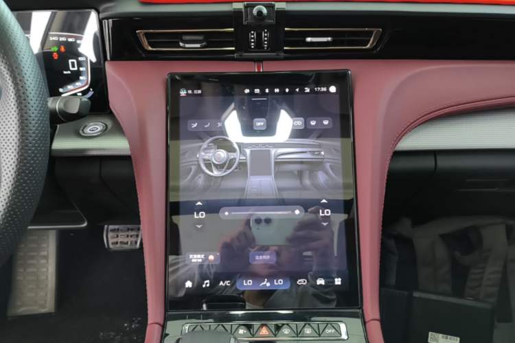 Used Hongqi H5 2024 1.5T DCT Smart Connect Flagship Edition Audio And AC Panel