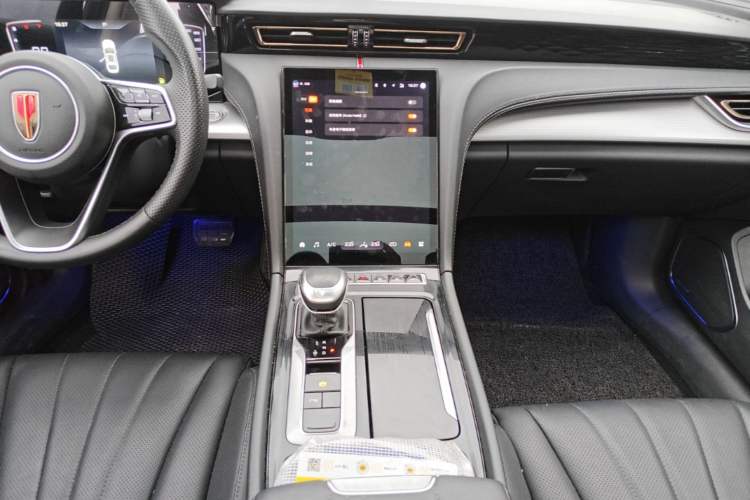 Used Hongqi H5 2024 1.5T DCT Smart Connect Flagship Edition Audio And AC Panel