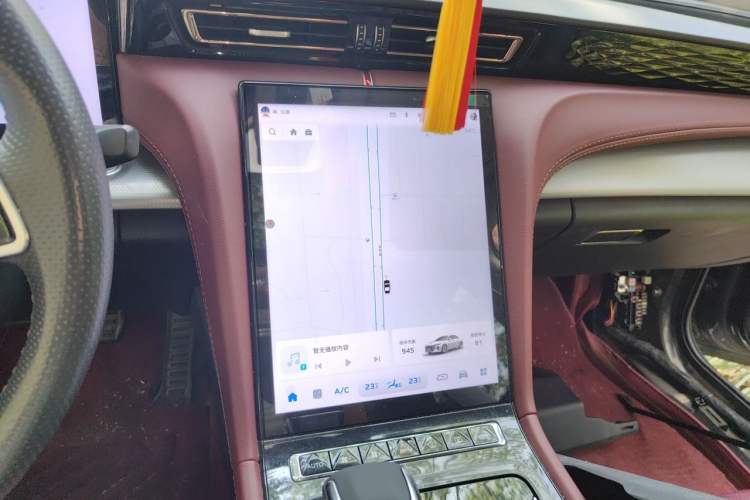Used Hongqi H5 2024 2.0T Automatic Smart Connect Flagship Edition Audio And AC Panel