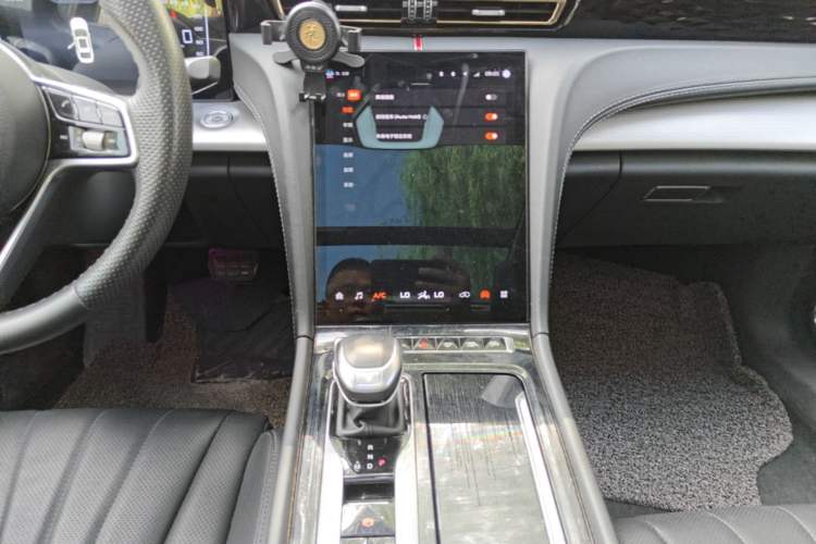 Used Hongqi H5 2024 1.5T DCT Smart Connect Flagship Edition Audio And AC Panel