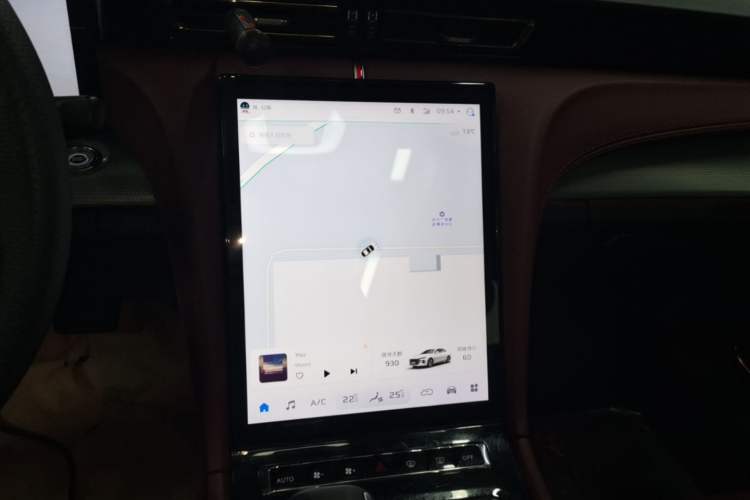 Used Hongqi H5 2024 2.0T Automatic Smart Connect Flagship Edition Audio And AC Panel