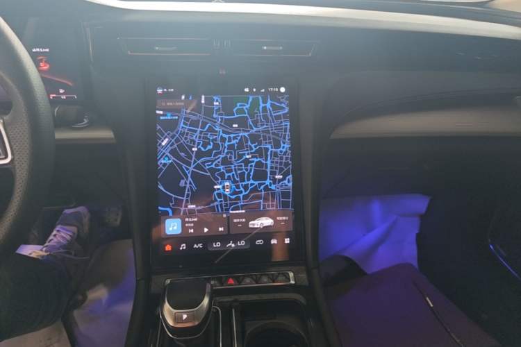 Used Hongqi H5 2024 2.0T Automatic Smart Connect Flagship Edition Audio And AC Panel