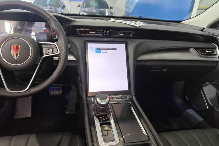 Used Hongqi H5 2024 1.5T DCT Smart Connect Flagship Edition Audio And AC Panel