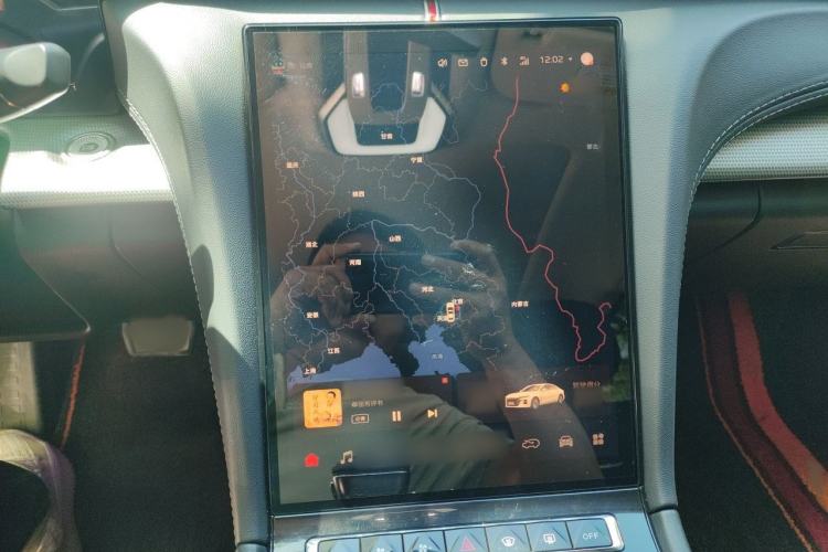 Used Hongqi H5 2024 2.0T Automatic Smart Connect Flagship Edition Audio And AC Panel