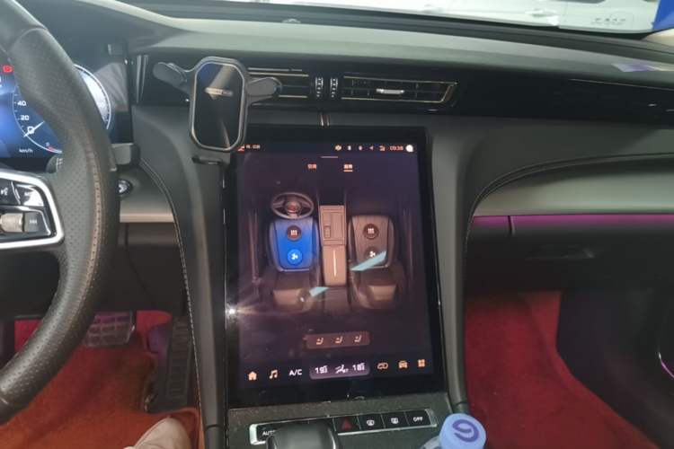 Used Hongqi H5 2024 2.0T Automatic Smart Connect Flagship Edition Audio And AC Panel
