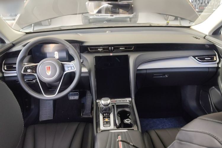 Used Hongqi H5 2024 1.5T DCT Smart Connect Flagship Edition Center Console