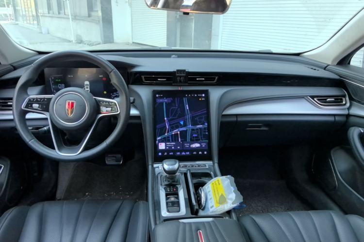 Used Hongqi H5 2024 1.5T DCT Smart Connect Flagship Edition Center Console