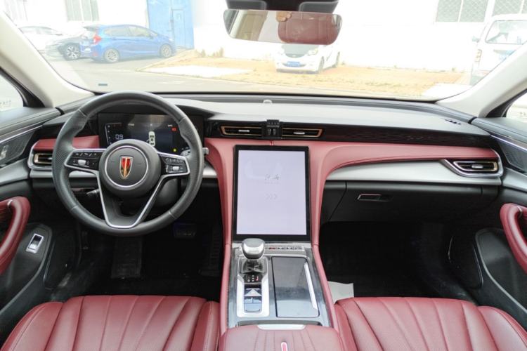 Used Hongqi H5 2024 1.5T DCT Smart Connect Flagship Edition Center Console