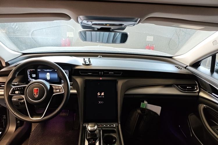 Used Hongqi H5 2024 1.5T DCT Smart Connect Flagship Edition Center Console