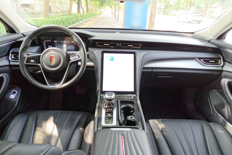 Used Hongqi H5 2024 1.5T DCT Smart Connect Flagship Edition Center Console