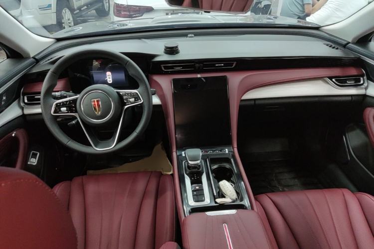 Used Hongqi H5 2024 1.5T DCT Smart Connect Flagship Edition Center Console
