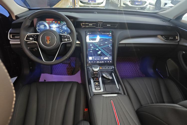 Used Hongqi H5 2024 2.0T Automatic Smart Connect Flagship Edition Center Console
