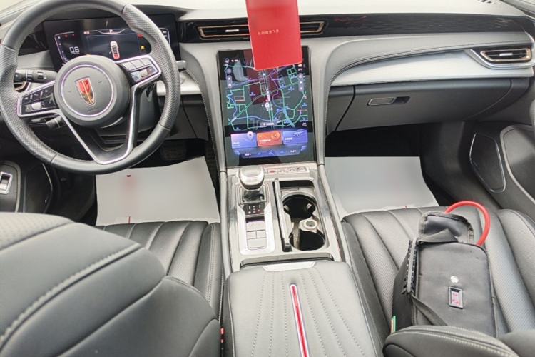 Used Hongqi H5 2024 1.5T DCT Smart Connect Flagship Edition Center Console