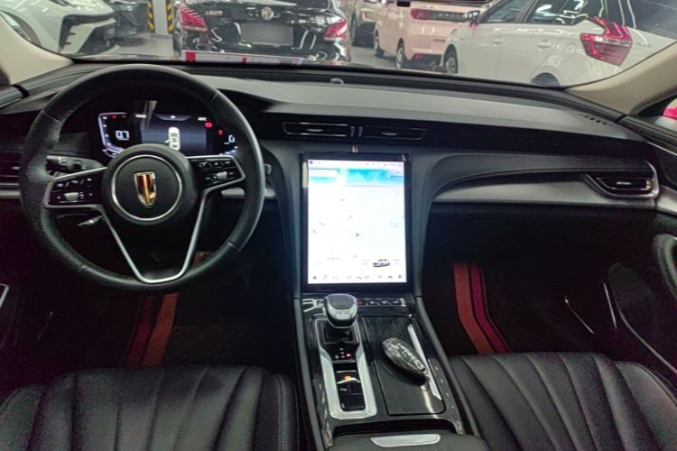 Used Hongqi H5 2024 1.5T DCT Smart Connect Flagship Edition Center Console