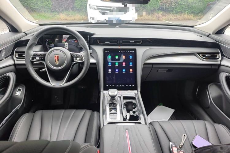 Used Hongqi H5 2024 1.5T DCT Smart Connect Flagship Edition Center Console