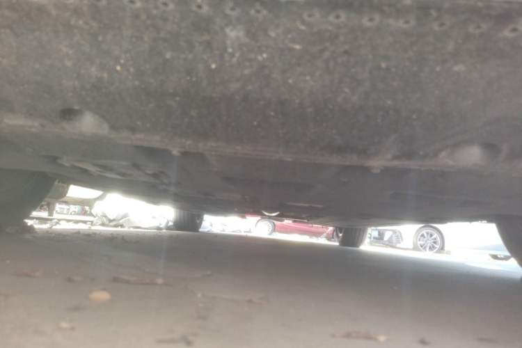 Used Hongqi H5 2024 1.5T DCT Smart Connect Flagship Edition Chassis Front