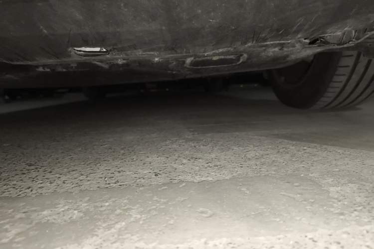 Used Hongqi H5 2024 1.5T DCT Smart Connect Flagship Edition Chassis Front