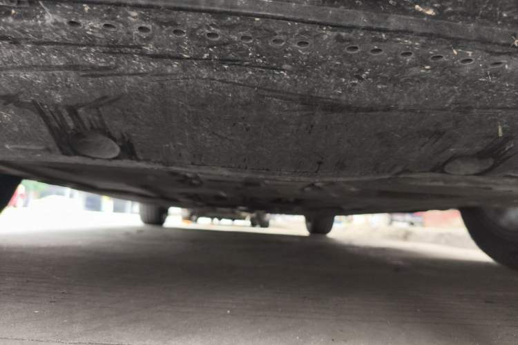 Used Hongqi H5 2024 2.0T Automatic Smart Connect Flagship Edition Chassis Front