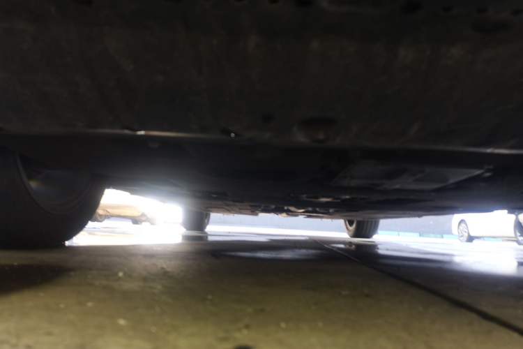Used Hongqi H5 2024 2.0T Automatic Smart Connect Flagship Edition Chassis Front