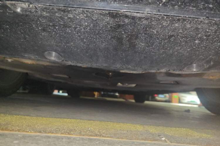 Used Hongqi H5 2024 2.0T Automatic Smart Connect Flagship Edition Chassis Front