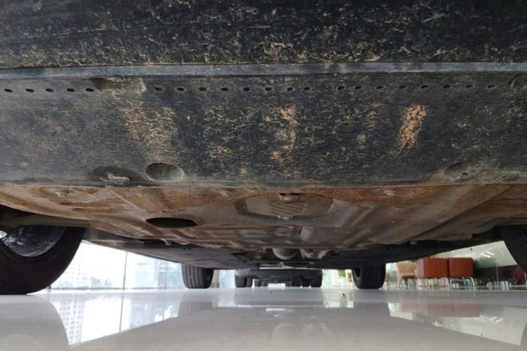 Used Hongqi H5 2024 2.0T Automatic Smart Connect Flagship Edition Chassis Front