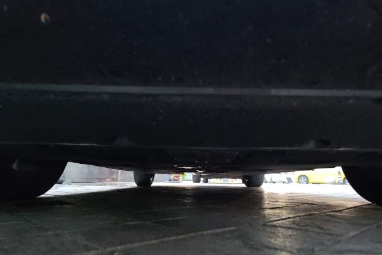 Used Hongqi H5 2024 2.0T Automatic Smart Connect Flagship Edition Chassis Front