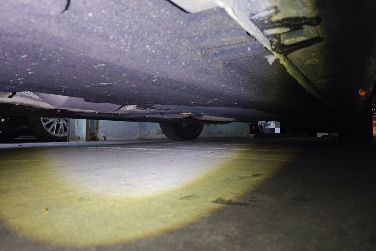 Used Hongqi H5 2024 2.0T Automatic Smart Connect Flagship Edition Chassis Front Left