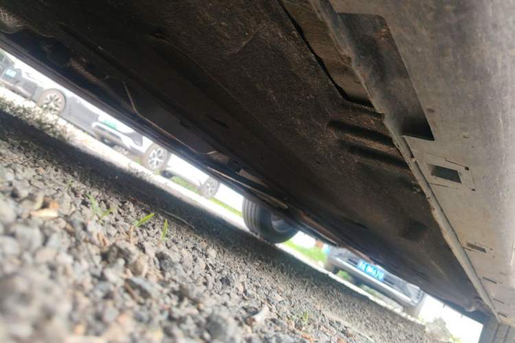 Used Hongqi H5 2024 1.5T DCT Smart Connect Flagship Edition Chassis Front Left