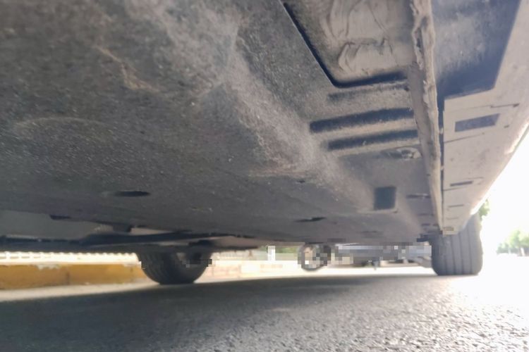 Used Hongqi H5 2024 1.5T DCT Smart Connect Flagship Edition Chassis Front Left