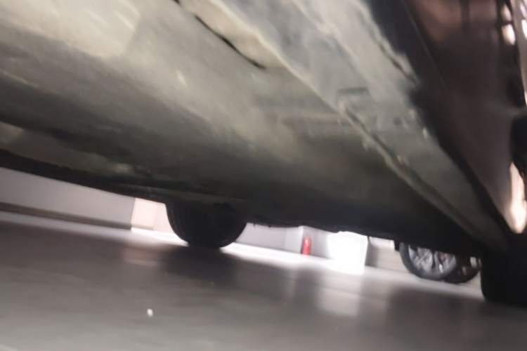Used Hongqi H5 2024 1.5T DCT Smart Connect Flagship Edition Chassis Front Left