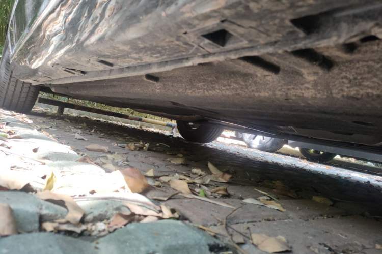 Used Hongqi H5 2024 1.5T DCT Smart Connect Flagship Edition Chassis Front Right