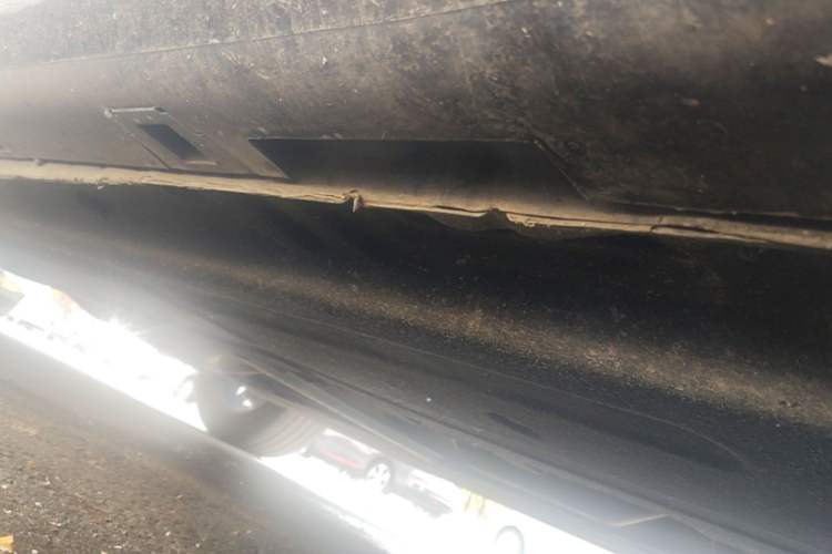 Used Hongqi H5 2024 2.0T Automatic Smart Connect Flagship Edition Chassis Front Right