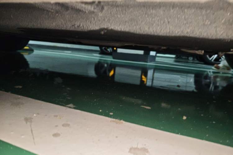 Used Hongqi H5 2024 1.5T DCT Smart Connect Flagship Edition Chassis Front Right