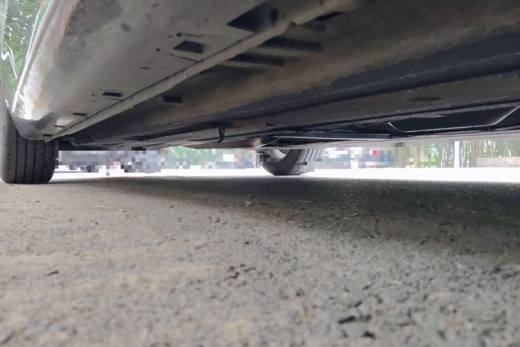 Used Hongqi H5 2024 1.5T DCT Smart Connect Flagship Edition Chassis Front Right