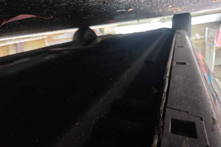 Used Hongqi H5 2024 2.0T Automatic Smart Connect Flagship Edition Chassis Front Right