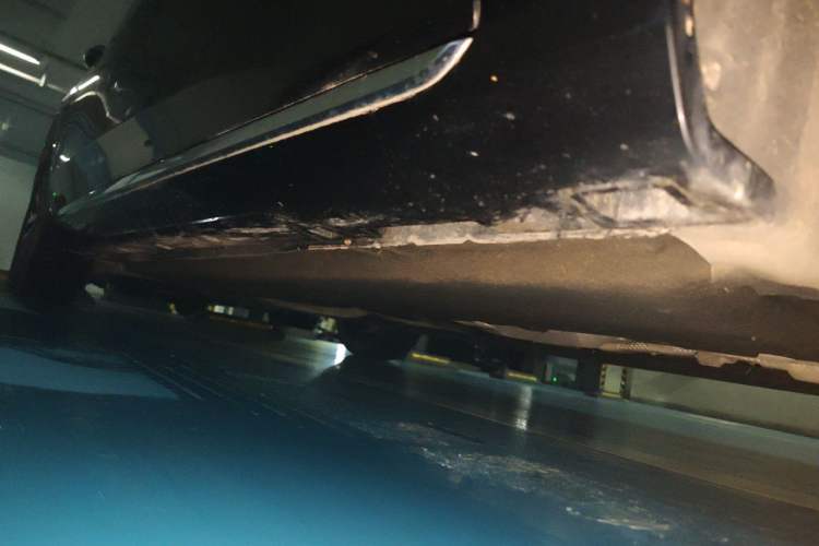 Used Hongqi H5 2024 2.0T Automatic Smart Connect Flagship Edition Chassis Front Right