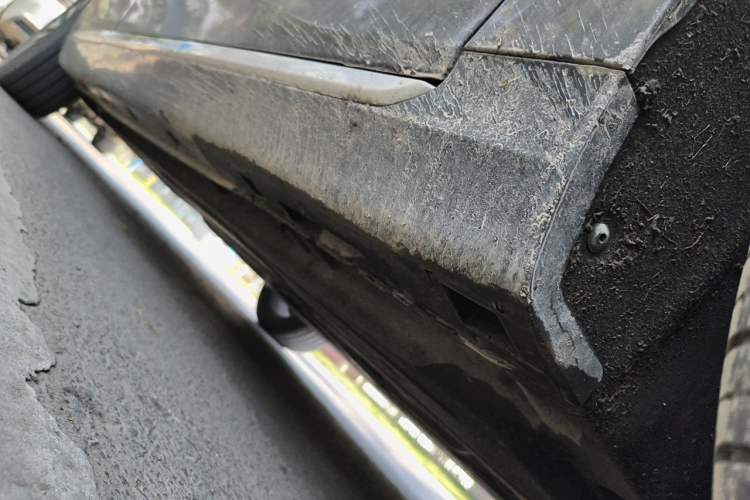 Used Hongqi H5 2024 2.0T Automatic Smart Connect Flagship Edition Chassis Front Right