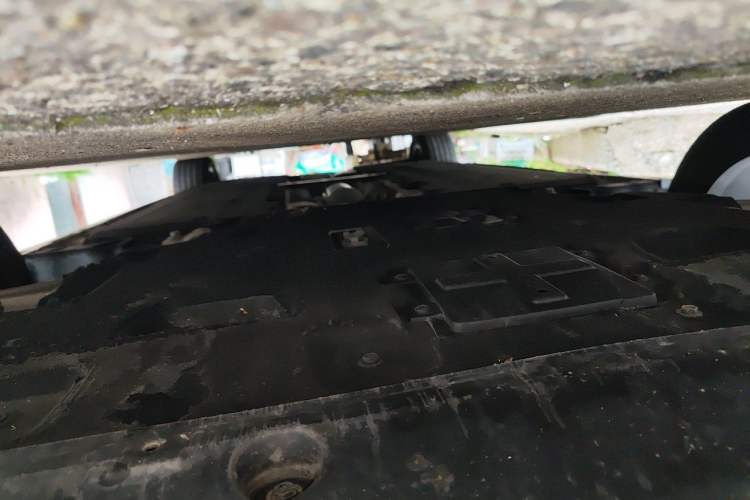 Used Hongqi H5 2024 2.0T Automatic Smart Connect Flagship Edition Chassis Front