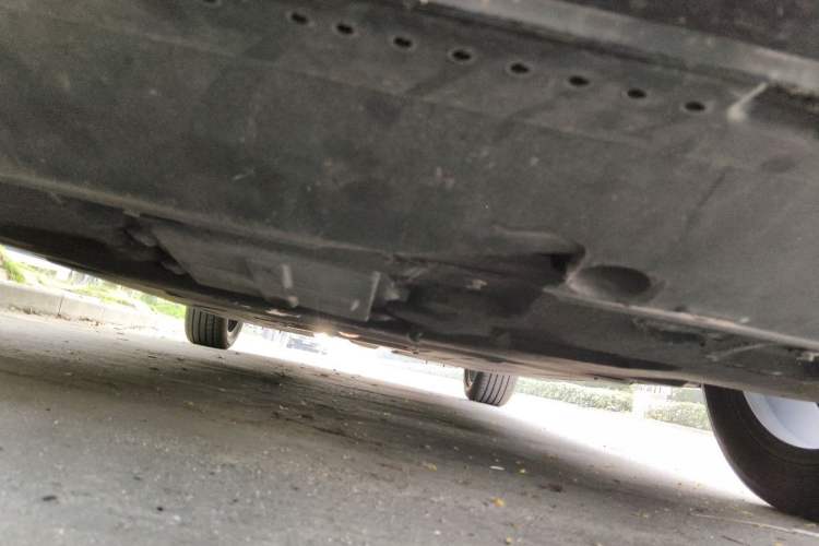 Used Hongqi H5 2024 2.0T Automatic Smart Connect Flagship Edition Chassis Front