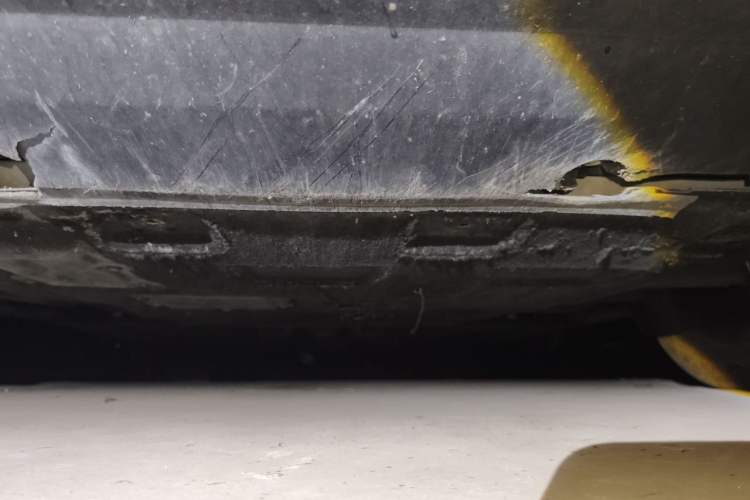 Used Hongqi H5 2024 1.5T DCT Smart Connect Flagship Edition Chassis Front