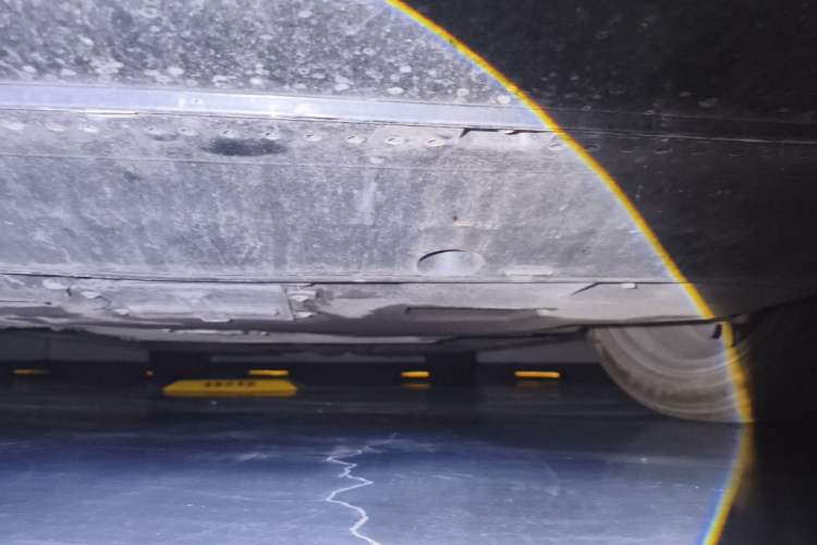 Used Hongqi H5 2024 2.0T Automatic Smart Connect Flagship Edition Chassis Front