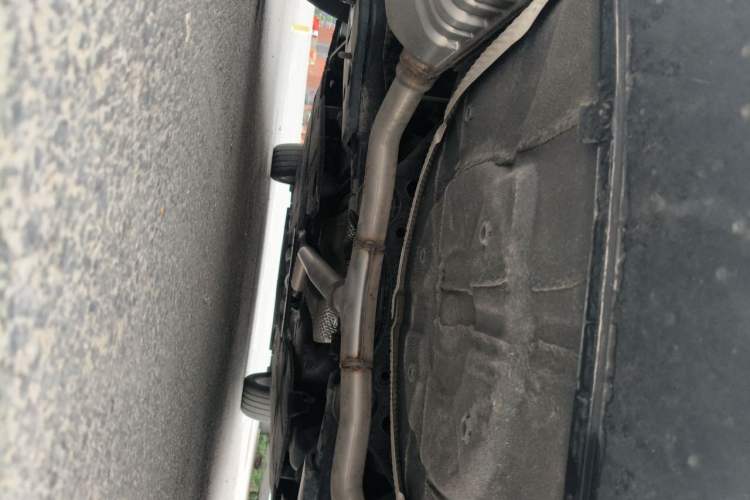 Used Hongqi H5 2024 2.0T Automatic Smart Connect Flagship Edition Chassis Rear