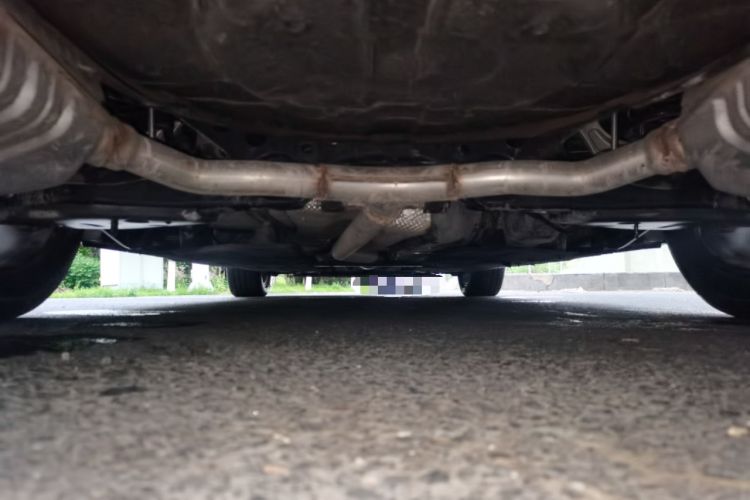 Used Hongqi H5 2024 2.0T Automatic Smart Connect Flagship Edition Chassis Rear