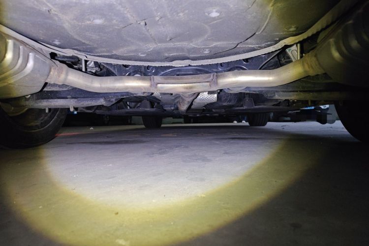 Used Hongqi H5 2024 2.0T Automatic Smart Connect Flagship Edition Chassis Rear