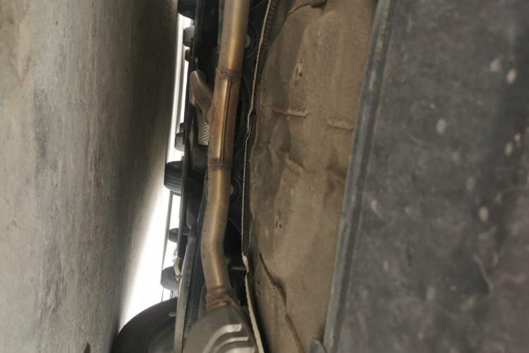 Used Hongqi H5 2024 1.5T HEV Smart Connect Flagship Edition Chassis Rear