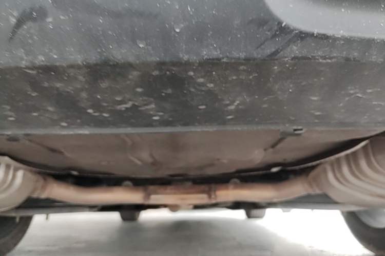 Used Hongqi H5 2024 2.0T Automatic Smart Connect Flagship Edition Chassis Rear