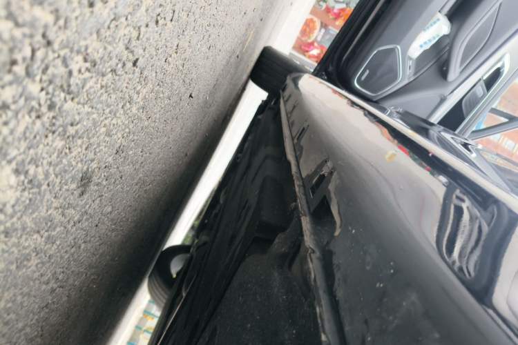 Used Hongqi H5 2024 2.0T Automatic Smart Connect Flagship Edition Chassis Rear Left