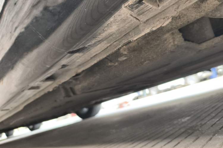 Used Hongqi H5 2024 2.0T Automatic Smart Connect Flagship Edition Chassis Rear Left